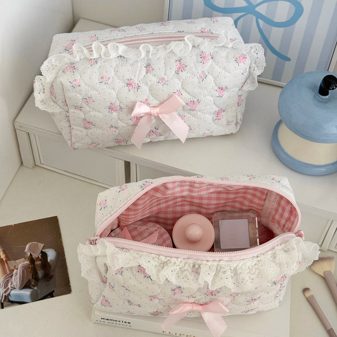 The Rosette Pouch